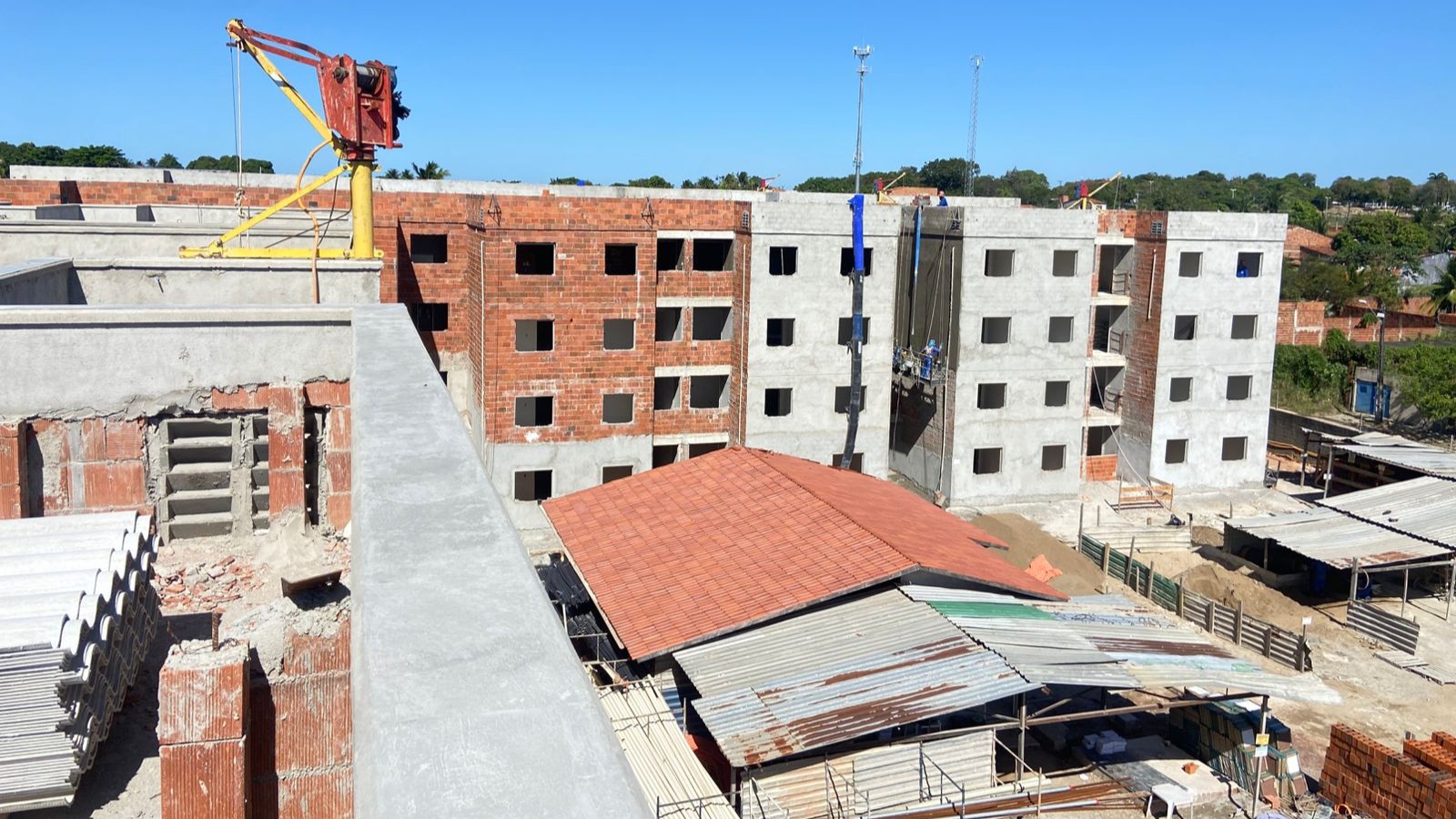 imagem aérea de um residencial em construção